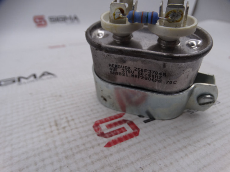 AEROVOX 250P3704M CAPACITOR 4UF