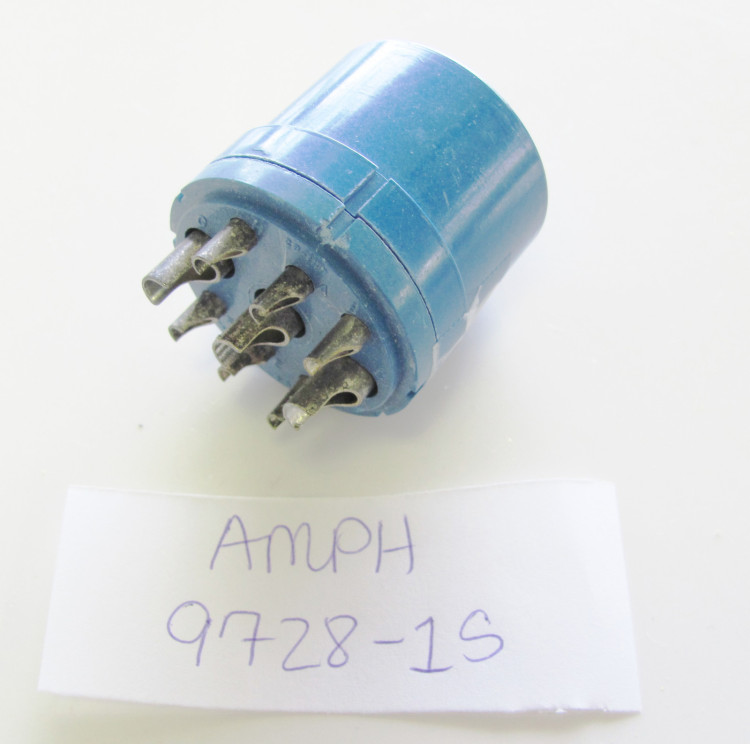 AMPHENOL 9728-3S CONNECTOR SOCKET INSERT CIRCULAR SIZE 28 AMPHENOL 9728-3S CONNECTOR SOCKET INSERT CIRCULAR SIZE 28