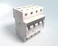 AIRPAX M39019/03-231 MIL SPEC CIRCUIT BREAKER; SERIES:MIL-PRF-39019/01-06; VOLTAGE RATINGVDC:50V; VOLTAGE RATINGVAC:240V; CURRENT RATING:5A; NO. OF POLES:2; CURRENT RATING