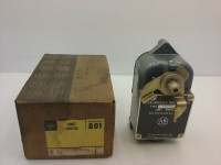 ALLEN BRADLEY 801-CMN21 LIMIT SWITCH 600VAC/DC