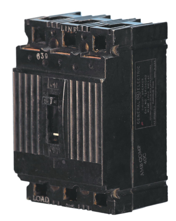GENERAL ELECTRIC TEF134040  CIRCUIT BREAKER 40AMP 3POLE 480VAC