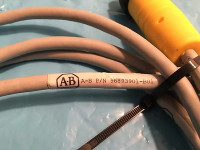 ALLEN BRADLEY 96893901-B01 CABLE W/MINI-CONNECTOR FOR 1770-KFD 6FT/1.82M