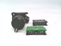 ALLEN BRADLEY 800EP-SM32 22.5MM 3 POS. SEL. SWITCH OPERATOR, NON-ILLUM., RD. PLAS. (IP66, 4/4X/13), STD. KNOB, MAINT., BLK. KNOB / WHT. INSERT