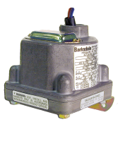BARKSDALE D1H-H18SS PRESSURE SWITCH ADJ 0.4-18PSI PROOF:60PSI/4.14BAR