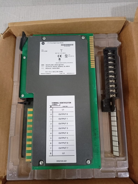 ALLEN BRADLEY 1771-OM 220/240V AC OUTPUT MODULE, 8 DRIVER, SOURCE OUTPUT ALLEN BRADLEY 1771-OM 220/240V AC OUTPUT MODULE, 8 DRIVER, SOURCE OUTPUT