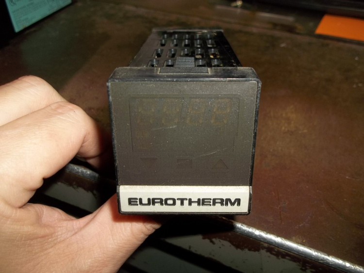 EUROTHERM CONTROLS 93 TEMPERATURE CONTROL DUAL ALARM OUTPUT EUROTHERM CONTROLS 93 TEMPERATURE CONTROL DUAL ALARM OUTPUT