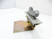 ALLEN BRADLEY 1494D-N4 FIXED-DEPTH FLANGE-MOUNTED CIRCUIT BREAKER MECHANISM, 150A