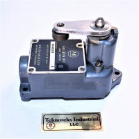 ALLEN BRADLEY 801-ASC220 SWITCH,LIMIT 120V/6 A - 600V/1.2 A