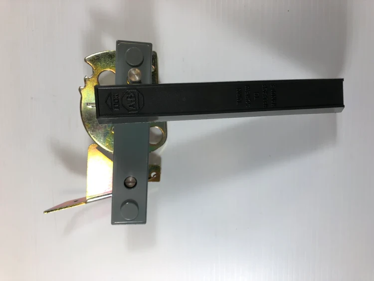 ALLEN BRADLEY 1494V-L3 DOOR HARDWARE KIT TYPE12 TOP BOTTOM SIDE LATCHING