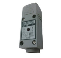 ALLEN BRADLEY 802PR-XAAB1 PROXIMITY SENSOR, 2-WIRE AC HIGH OUTPUT, 14MM SENSING DISTANCE, SIDE SENSING, SHIELDED, N.O. OUTPUT, CONDUIT:.5 INCH NPT THREADS