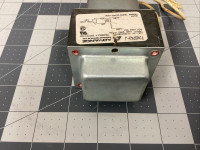 ADVANCE BALLAST 71A9742600J ISOXFMR 120:11.5V 50VA JBOX