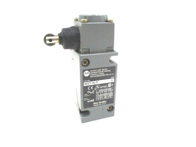 ALLEN BRADLEY 802T-ALUW5 SWITCH,LIMIT 600V AC MAX 5 AMP MAX