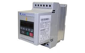 ALLEN BRADLEY 160-AA18NP03 DRIVE 200-240VAC 18AMP 7.5HP ALLEN BRADLEY 160-AA18NP03 DRIVE 200-240VAC 18AMP 7.5HP