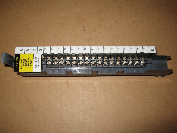 ALLEN BRADLEY 1771-WHF FUSED WIRING ARM ALLEN BRADLEY 1771-WHF FUSED WIRING ARM