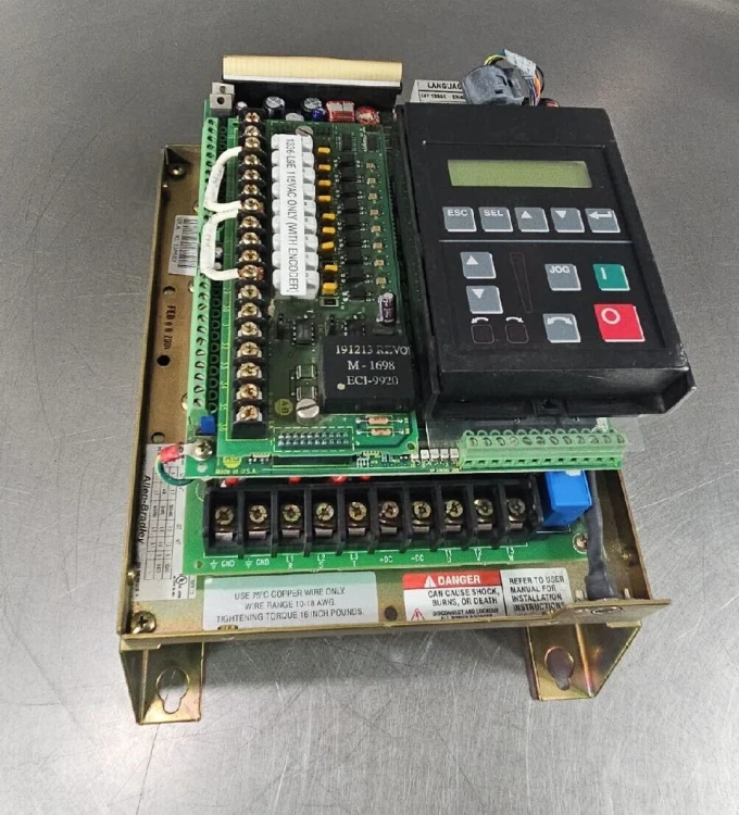 ALLEN BRADLEY 1336E-BRF30-AN-EN-HA2-L8E DRIVE AC 3HP 380-480VAC/513-620VDC
