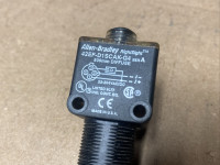 ALLEN BRADLEY 42EF-D1SCAK-G4 PHOTOELECTRIC SENSORS, RIGHTSIGHT, STANDARD ON/OFF, STANDARD DIFFUSE, MOSFET OUTPUT, SENSING RANGE 500 MM, 21.6 - 264 VAC/DC, NPN, DARK OPERATED, QD 4 PIN AC MICRO