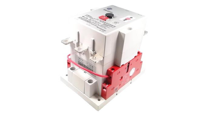 ALLEN BRADLEY 100S-D110D22C CONTACTOR, SAFETY, 120V 60HZ AC OPERATED, 3–POLE 3 N.O., 110A AC–3, AUX 2 N.O. 2 N.C. ALLEN BRADLEY 100S-D110D22C CONTACTOR, SAFETY, 120V 60HZ AC OPERATED, 3–POLE 3 N.O., 110A AC–3, AUX 2 N.O. 2 N.C.