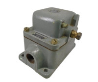 ALLEN BRADLEY 801-FSC148 LIMIT SWITCHES, GENERAL PURPOSE, GEHAEUSE NEMA TYPE 4, SLOW ACTION SPRING RETURN, WEIGHT, FIGURE 17, 22.25 N, 26DEG TRAVEL TO OPERATE CONTACT, 4DEG OVER TRAVEL