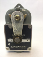 ALLEN BRADLEY 801-ASG17 SWITCH,LIMIT 120V/6 A - 600V/1.2 A
