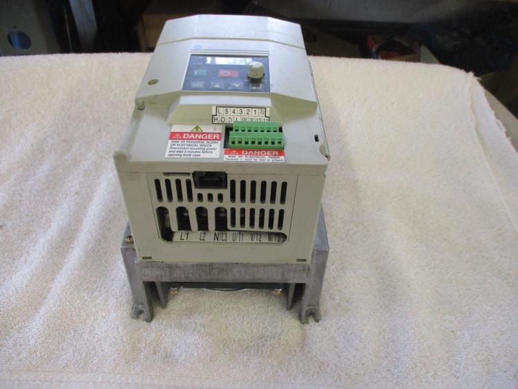 ALLEN BRADLEY 161S-AA10NPU DRIVE 3HP 230VAC