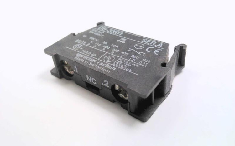 ALLEN BRADLEY 800E-3X01V 22.5MM PB LATCH MOUNT CONTACT BLOCK, 3 ACROSS, 1 N