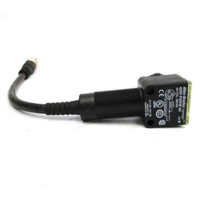 ALLEN BRADLEY 42EF-P2SFB-G4 PHOTOELECTRIC SENSORS, RIGHTSIGHT, POLARIZED RETRO REFLECTIVE, STANDARD ON/OFF, MOSFET OUTPUT, SENSING RANGE 3 M, 21.6 - 264 VAC/DC, PNP, DARK OPERATED OUTPUT, QD 4 PIN AC MICRO