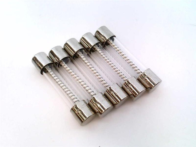 ALLEN BRADLEY 1492-R6-BL  SINGLE CKT SCREWLESS TERM. BLK., 6MM MAX. WIRE, FEED THROUGH BLOCK, BLACK,