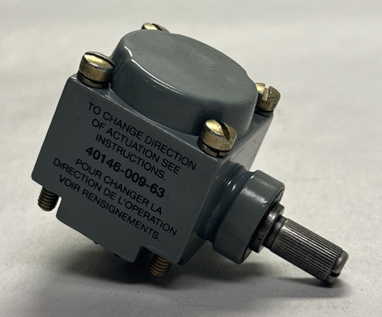 ALLEN BRADLEY 40146-009-65 LIMIT SWITCH ROTARY HEAD ALLEN BRADLEY 40146-009-65 LIMIT SWITCH ROTARY HEAD