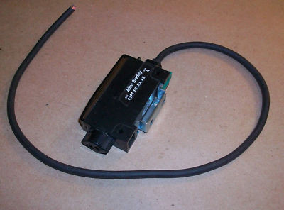 ALLEN BRADLEY 42FT-F2LNA-A2 PHOTOELECTRIC SENSORS, SELF-TEACH, VISIBLE RED, BLUE OR GREEN PLASTIC FIBER OPTIC, DC, NPN, SENSING RANGE DEPENDS ON FIBER OPTIC, RED LED, 12 - 24 VDC, NPN, LIGHT OR DARK, CABLE 2 M ALLEN BRADLEY 42FT-F2LNA-A2 PHOTOELECTRIC SENSORS, SELF-TEACH, VISIBLE RED, BLUE OR GREEN PLASTIC FIBER OPTIC, DC, NPN, SENSING RANGE DEPENDS ON FIBER OPTIC, RED LED, 12 - 24 VDC, NPN, LIGHT OR DARK, CABLE 2 M