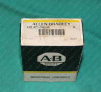 ALLEN BRADLEY 42LRC-5010 PHOTOELECTRIC SENSORS, RETRO REFLECTIVE/STANDARD DIFFUSE, RED LINE, PHOTOHEAD, SENSING RANGE 6 M, AC/DC SOLID STATE FET, SENSOR 5 MS, OUTPUT 1 MS, LIGHT/DARK SELECTABLE