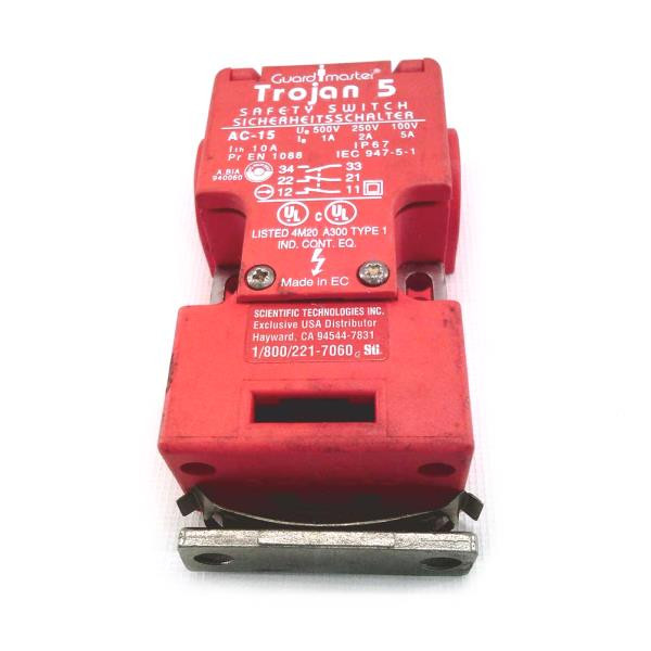 ALLEN BRADLEY 44501-0110 SAFETY INTERLOCK SWITCH 10AMP 100-500V