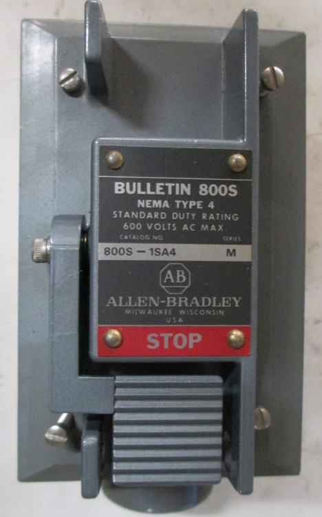 ALLEN BRADLEY 800S-1SA4 STANDARD DUTY STATIONS - MOMENTARY LEVER OPERATED ALLEN BRADLEY 800S-1SA4 STANDARD DUTY STATIONS - MOMENTARY LEVER OPERATED