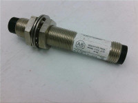 ALLEN BRADLEY 871C-D4NP12-D4 PROXIMITY SWITCH