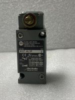 ALLEN BRADLEY 802T-AL1P LIMIT SWITCH 2WAY SPRING RETURN OILTIGHT