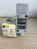 ALLEN BRADLEY 802PR-LABK2 SWITCH, PROXIMITY 132V AC MAX 0.5 AMP MAX
