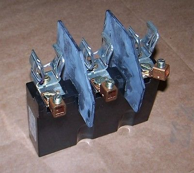 ALLEN BRADLEY 1494F-R622 FUSE BLOCK ADAPTER PLATE KIT, 200A FUSE CLIPS, CLASS R, 600V