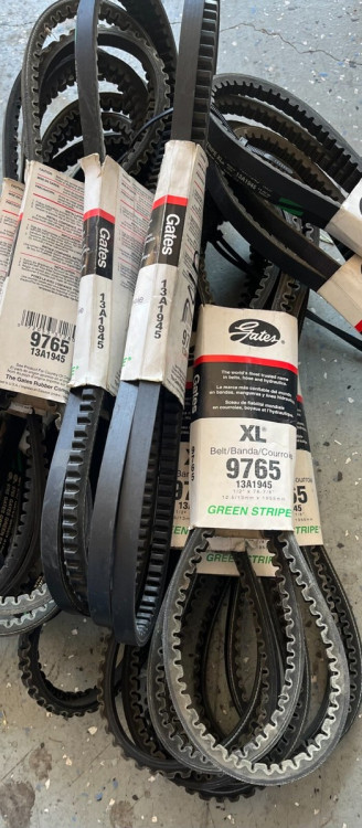 GATES RUBBER CO V-BELT XL AUTOMOTIVE GATES RUBBER CO V-BELT XL AUTOMOTIVE