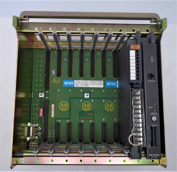 ALLEN BRADLEY 1771-A2 I/O CHASSIS ASSEMBLY 8 SLOT ALLEN BRADLEY 1771-A2 I/O CHASSIS ASSEMBLY 8 SLOT