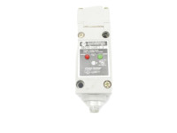 ALLEN BRADLEY 802PR-LBAF1 PROXIMITY SWITCH SELF-CONTAINED 20-250VAC/DC