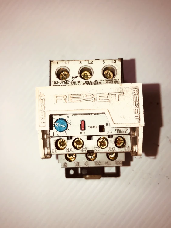 ALLEN BRADLEY X592P-A1DC OVERLOAD RELAY ASSEMBLY 1-2.9AMP