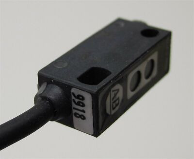 ALLEN BRADLEY 42KA-S2JNTA-A2 PHOTOELECTRIC DIFFUSE SHARP CUTOFF 12-24VDC NPN 2M ALLEN BRADLEY 42KA-S2JNTA-A2 PHOTOELECTRIC DIFFUSE SHARP CUTOFF 12-24VDC NPN 2M