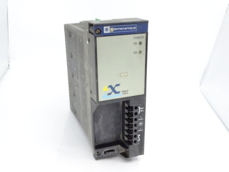 GROUPE SCHNEIDER TSX-SUP-702  POWER SUPPLY MODULE 110-127/220-240VAC