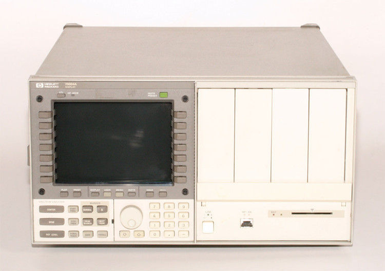 AGILENT 70004A DISPLAY