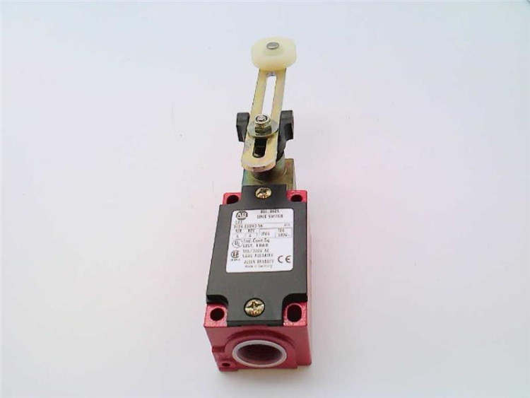 ALLEN BRADLEY 802A-E33M3-S6 SWITCH, LIMIT 600V AC MAX 10 AMP MAX