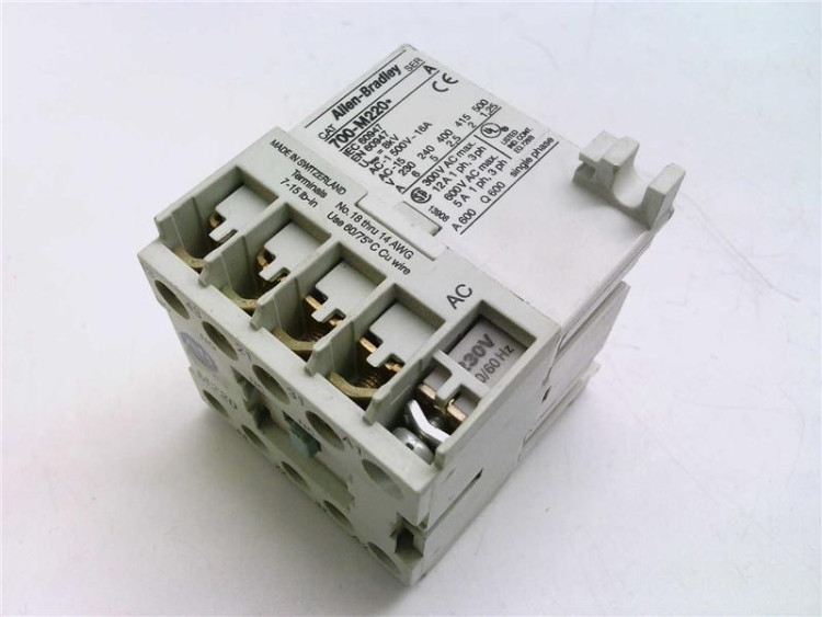 ALLEN BRADLEY 700-M220-KF RELAY MINI-CONTROL 230VAC 50/60HZ SINGLE PHASE