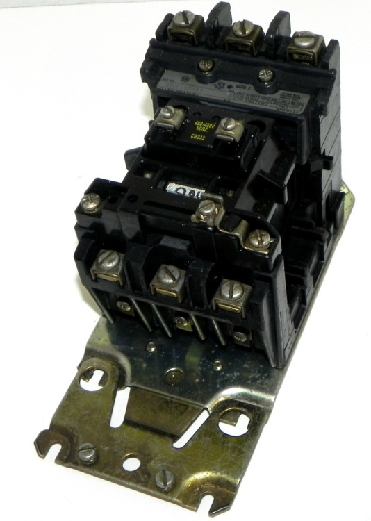 ALLEN BRADLEY 500F-BOB93 CONTACTOR 600V AC MAX 27 AMP MAX
