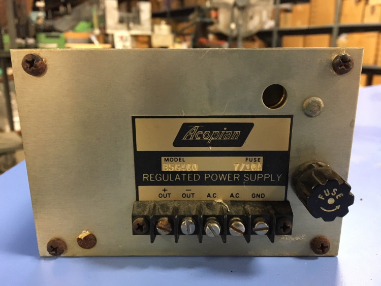 ACOPIAN B5G400 POWER SUPPLY LINEAR REGULATED 5V OUTPUT ACOPIAN B5G400 POWER SUPPLY LINEAR REGULATED 5V OUTPUT