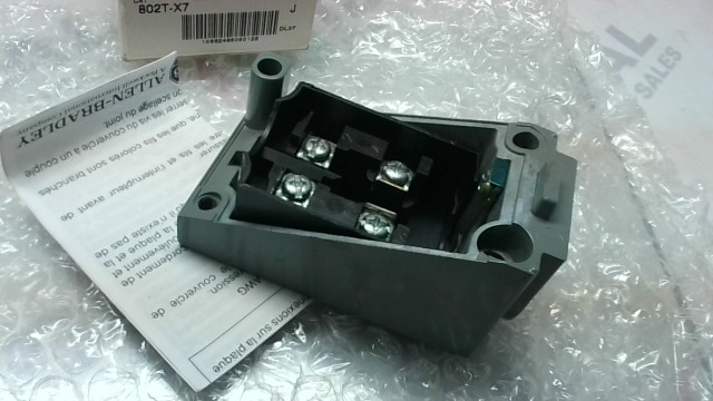 ALLEN BRADLEY 802T-X7S6 PLUG-IN OILTIGHT LIMIT SWITCH