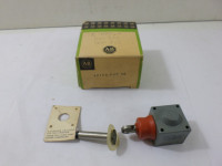 ALLEN BRADLEY 40182-007-56 ASSEMBLY,OPERATOR HEAD FOR LIMIT SWITCH