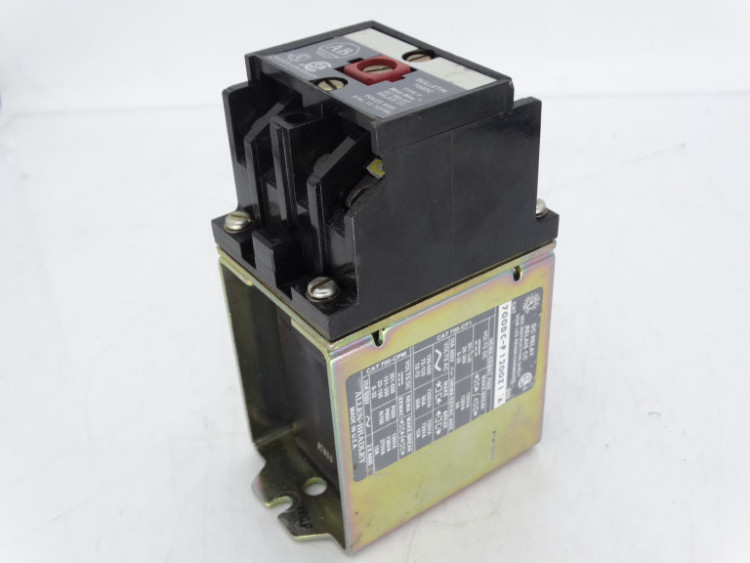 ALLEN BRADLEY 700DC-P1200Z1 700-P NEMA CONTROL RELAY, 12 N.O. CONTACTS, 10 AMP AC CONTACT RATING, 115-125V DC ALLEN BRADLEY 700DC-P1200Z1 700-P NEMA CONTROL RELAY, 12 N.O. CONTACTS, 10 AMP AC CONTACT RATING, 115-125V DC